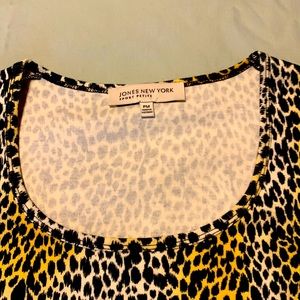 Jones of New York, Leopard print tee, New without tags, Petite Medium